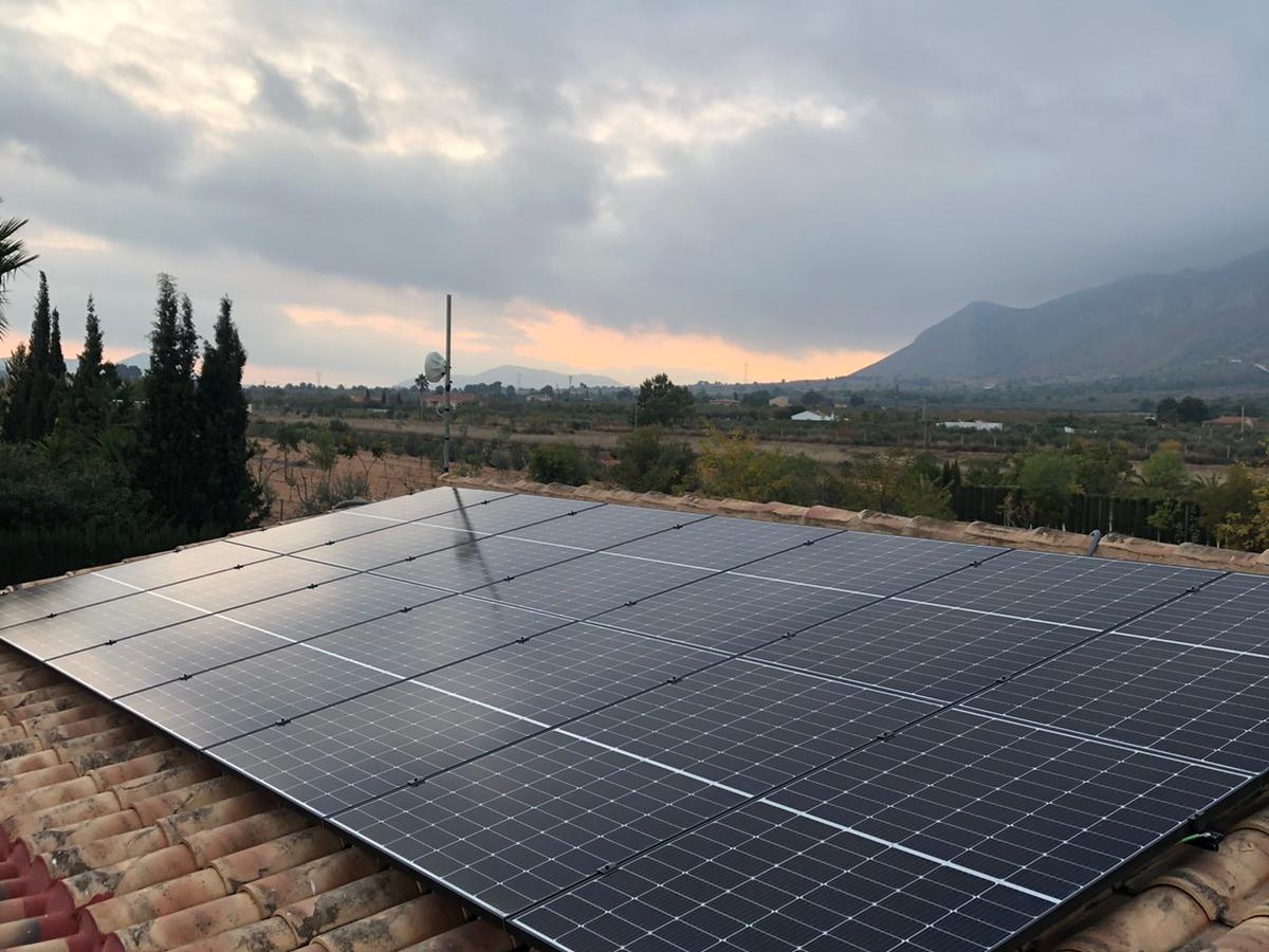14X 370 wp Paneles Solares, Hondon de las Nieves, Alicante