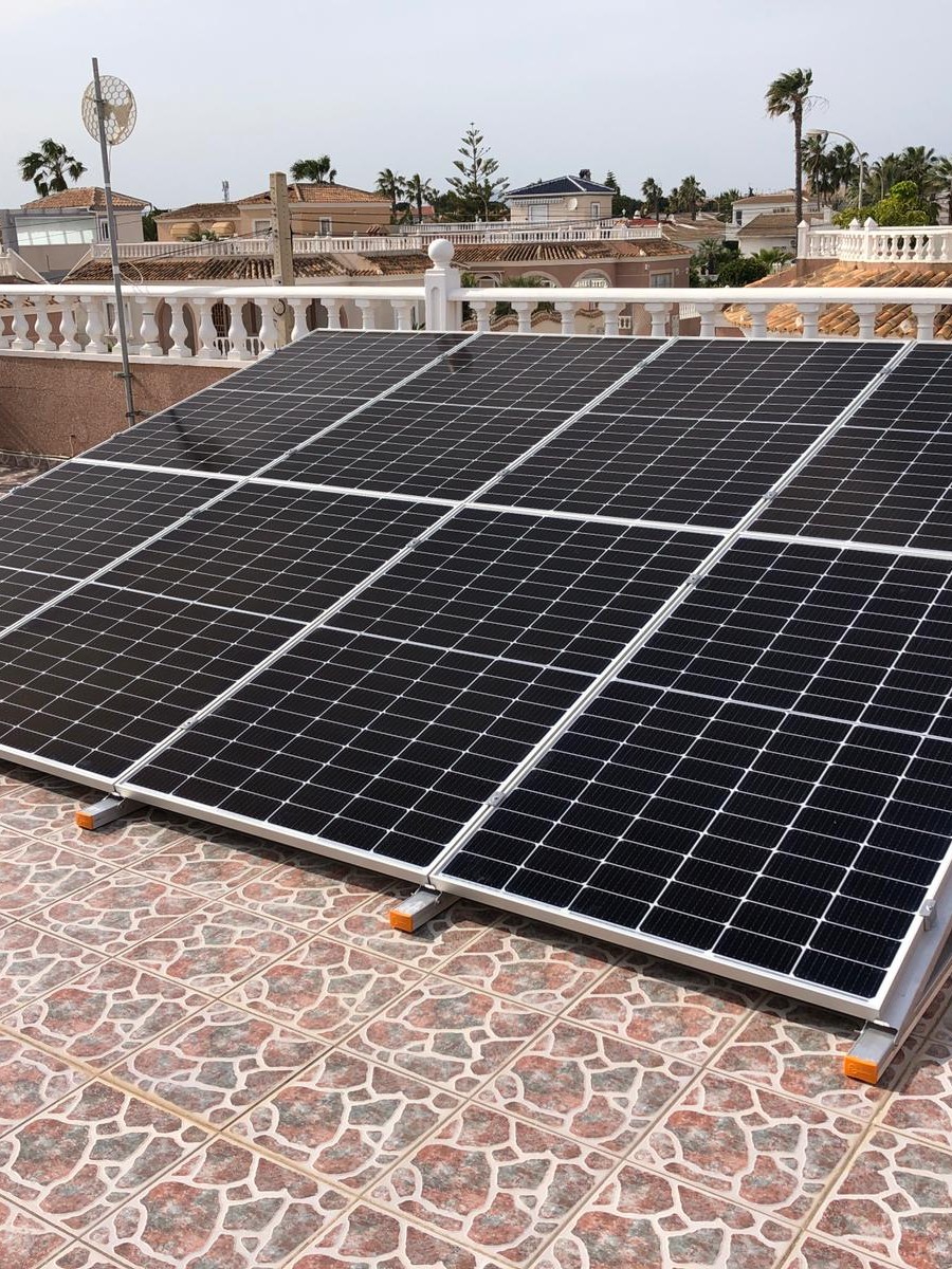 8X 380 wp Zonnepanelen, Torrevieja, Alicante (Gridsysteem)