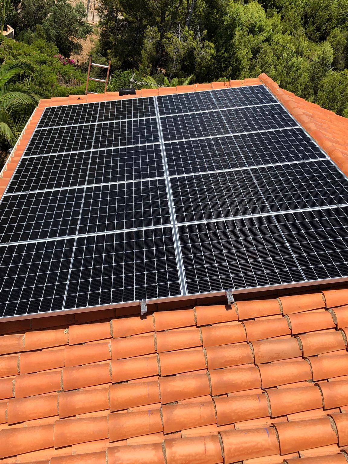 10X 380 wp Solar Panels, Calpe, Alicante (Hybrid system)