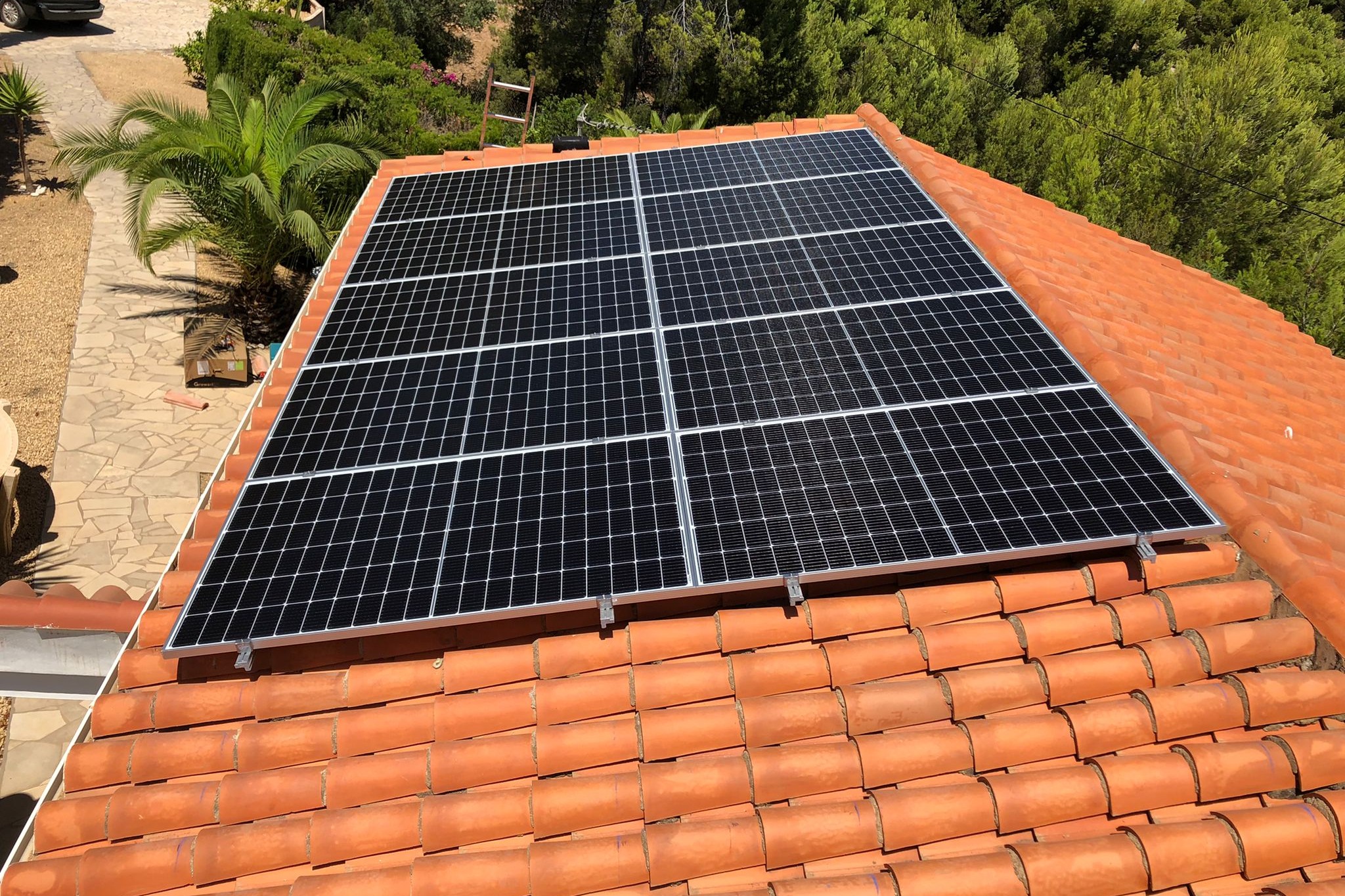 10X 380 wp Zonnepanelen, Calpe, Alicante (Hybride systeem)