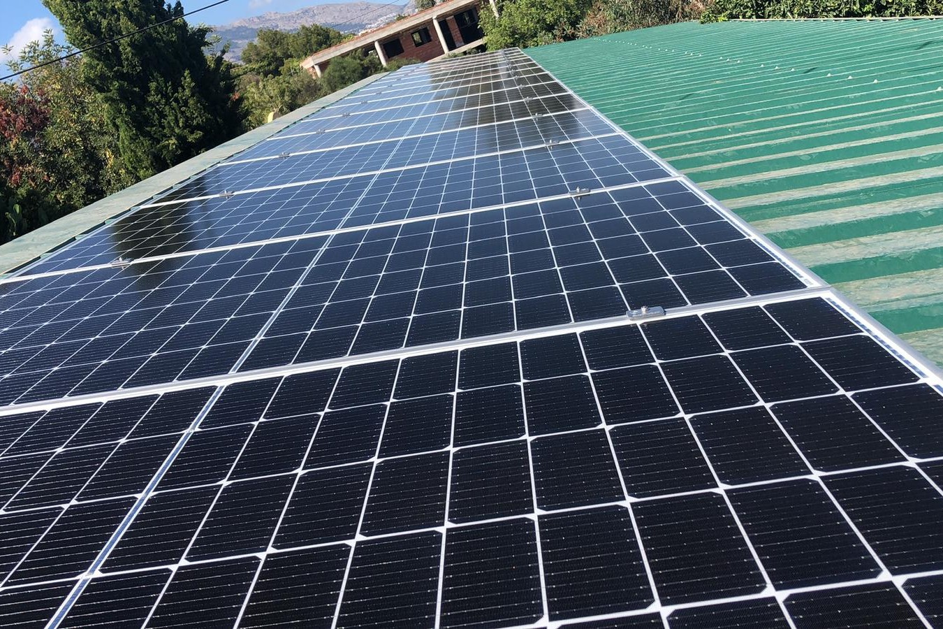 14X 380 wp Zonnepanelen, Altea, Alicante (Hybride systeem)