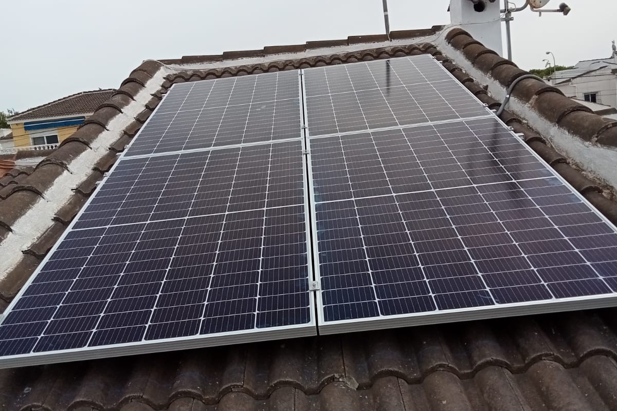 8X 380 wp Solar Panels, El Chaparral, Alicante (Grid system)