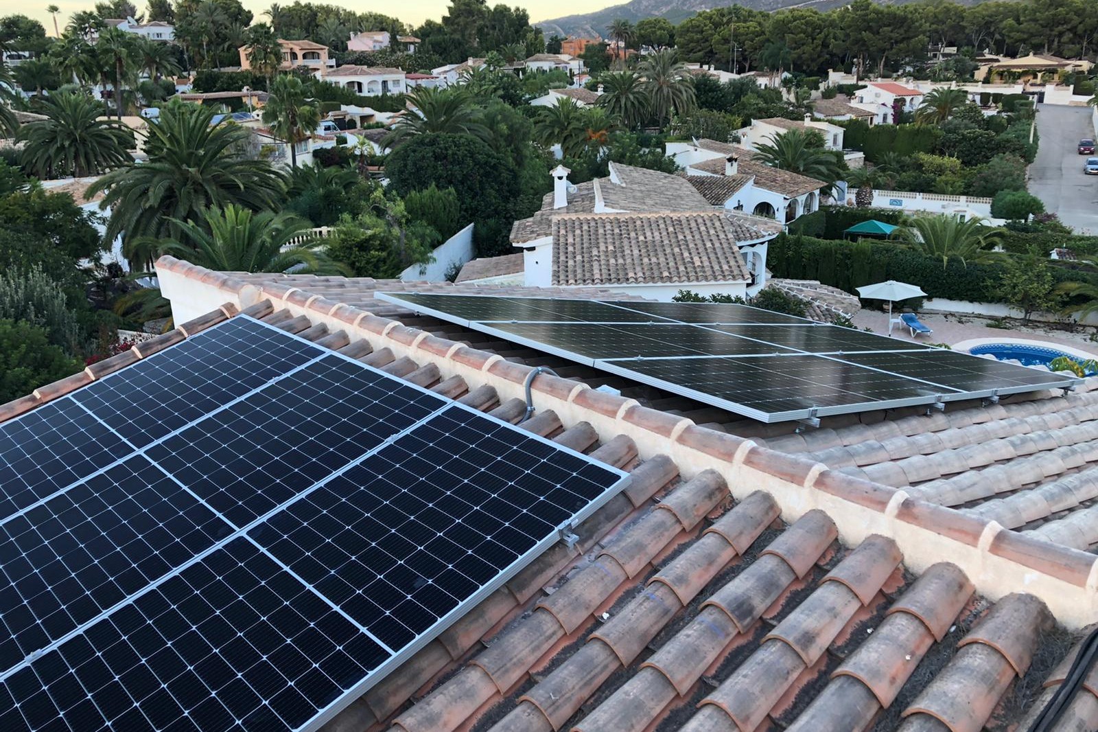 12X 455 wp Solar Panels, Bennisa, Alicante (Hybrid system)