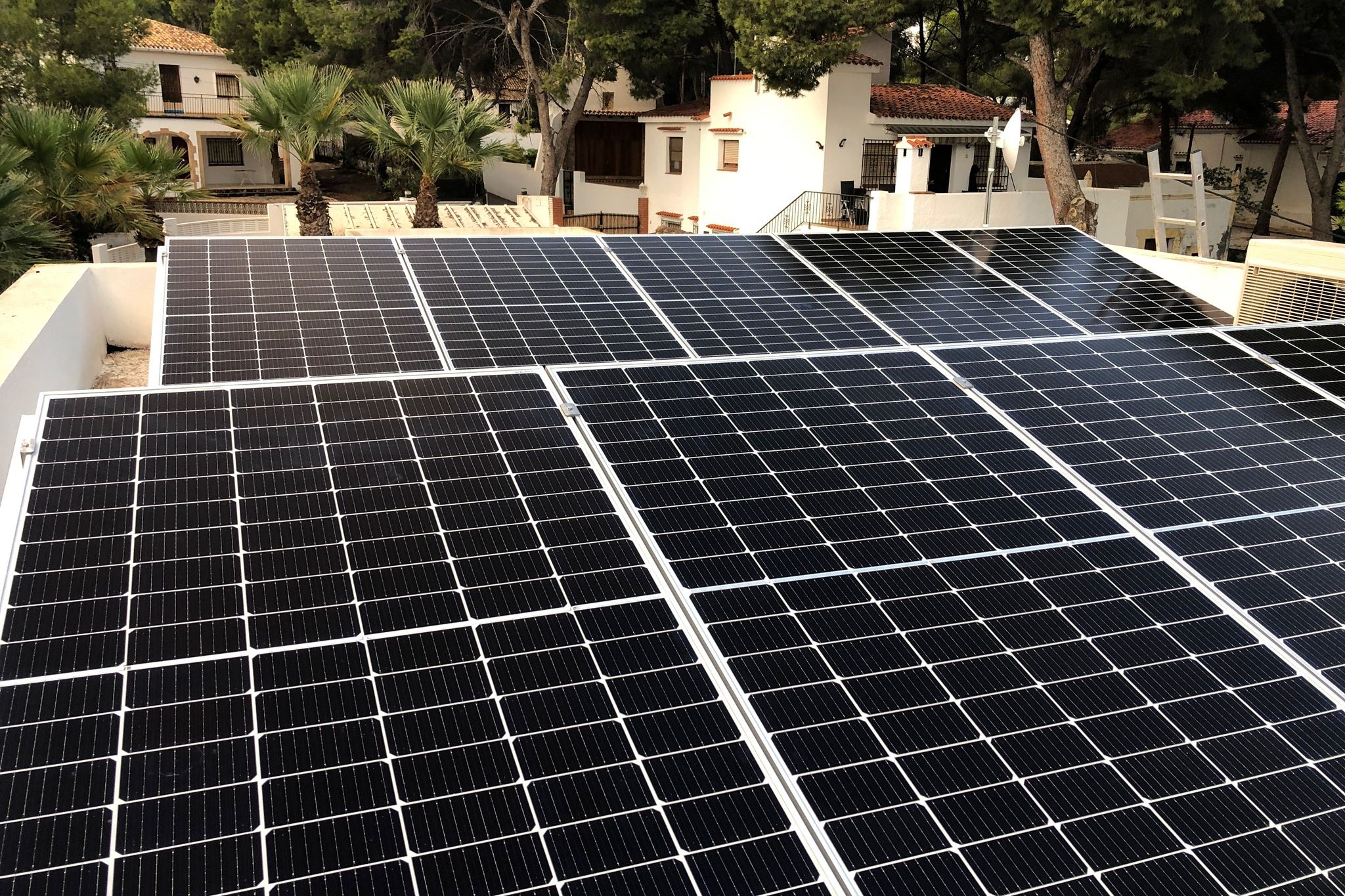 10X 380 wp Solar Panels, Teulada, Alicante (Hybrid system)