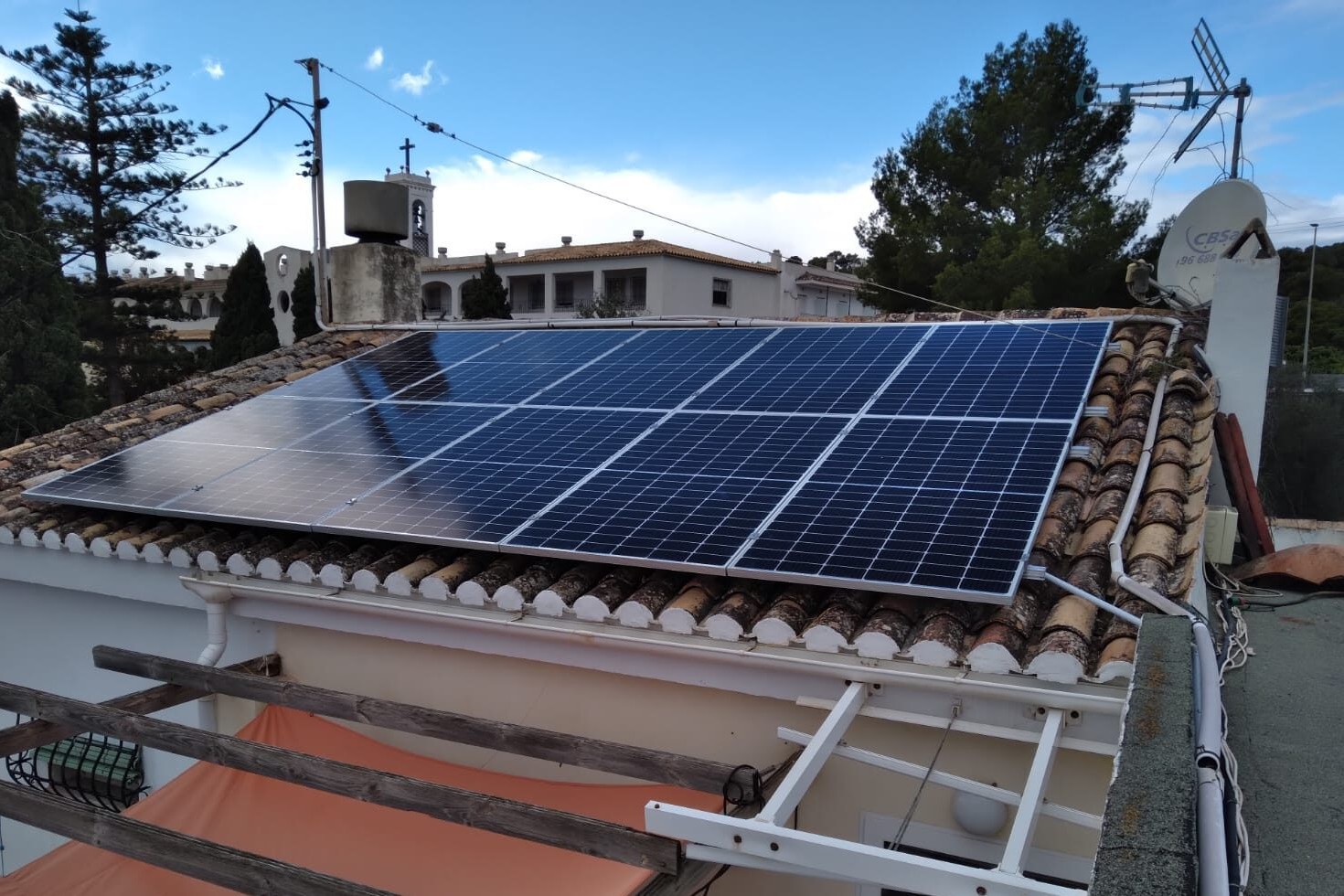 10X 380 wp Zonnepanelen, Altea, Alicante (Hybride systeem)