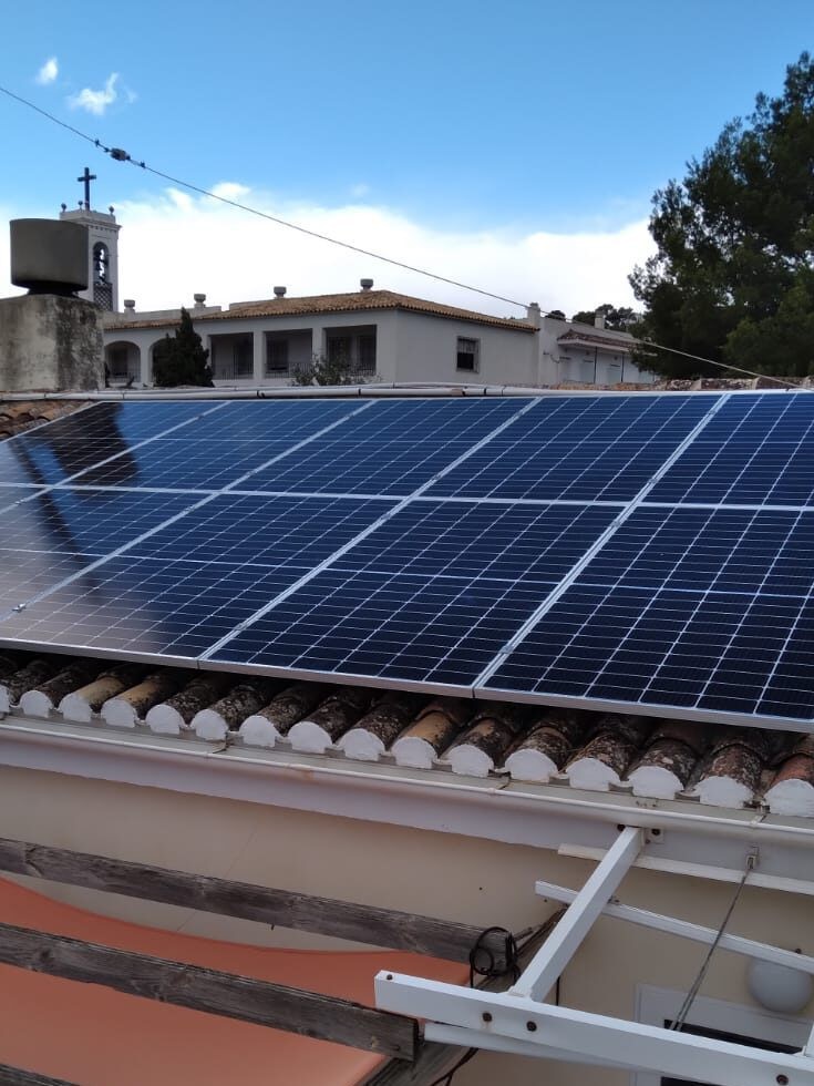 10X 380 wp Solar Panels, Altea, Alicante (Hybrid system)