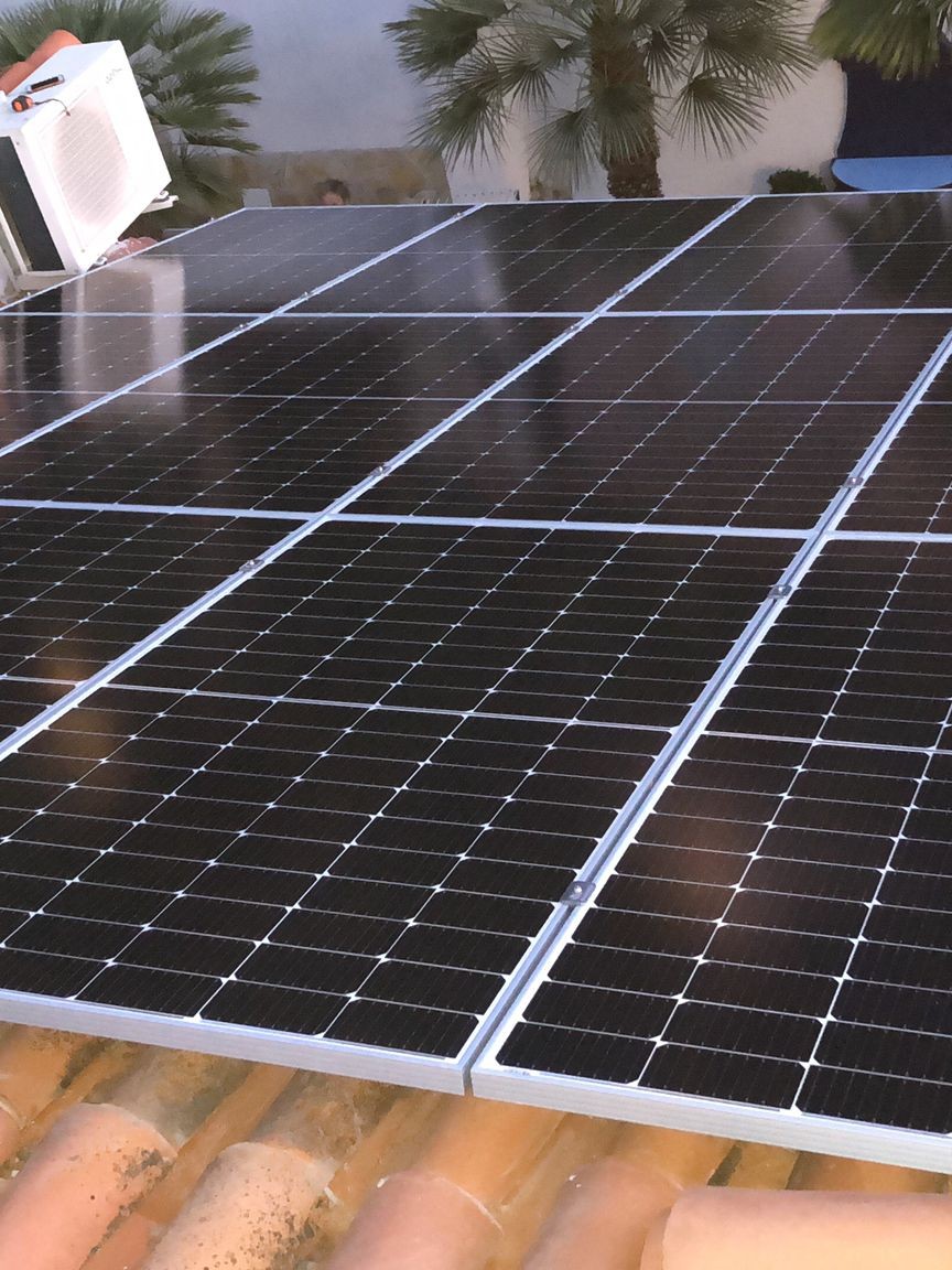 12X 380 wp Solar Panels, Denia, Alicante (Hybrid system)