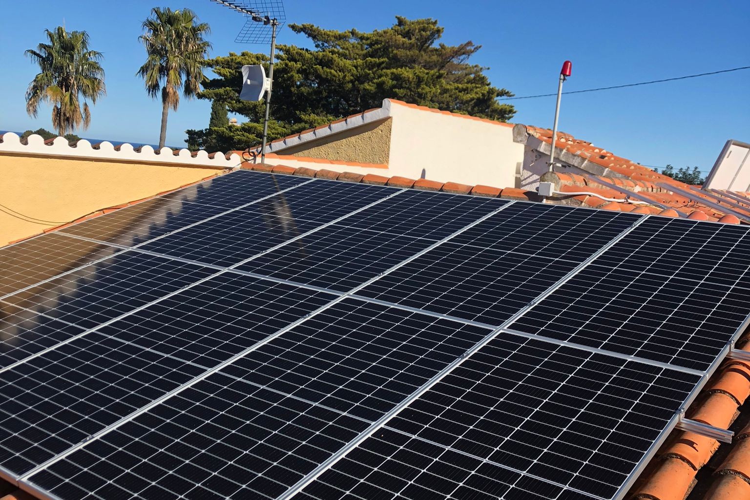 16X 455 wp Solar Panels, Denia, Alicante (Hybrid system)