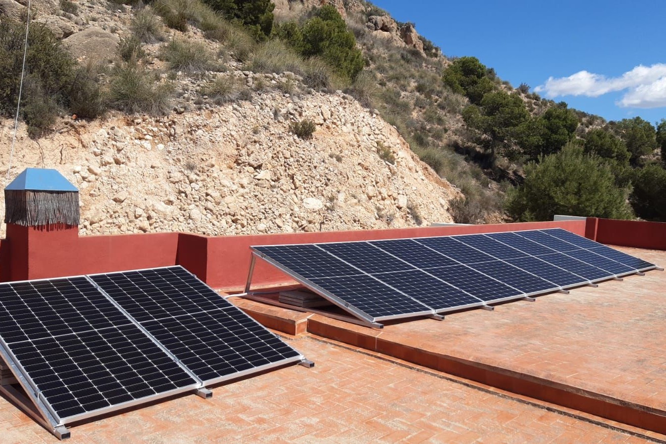 10X 460 wp Solar Panels, Crevillente, Alicante (Hybrid system)