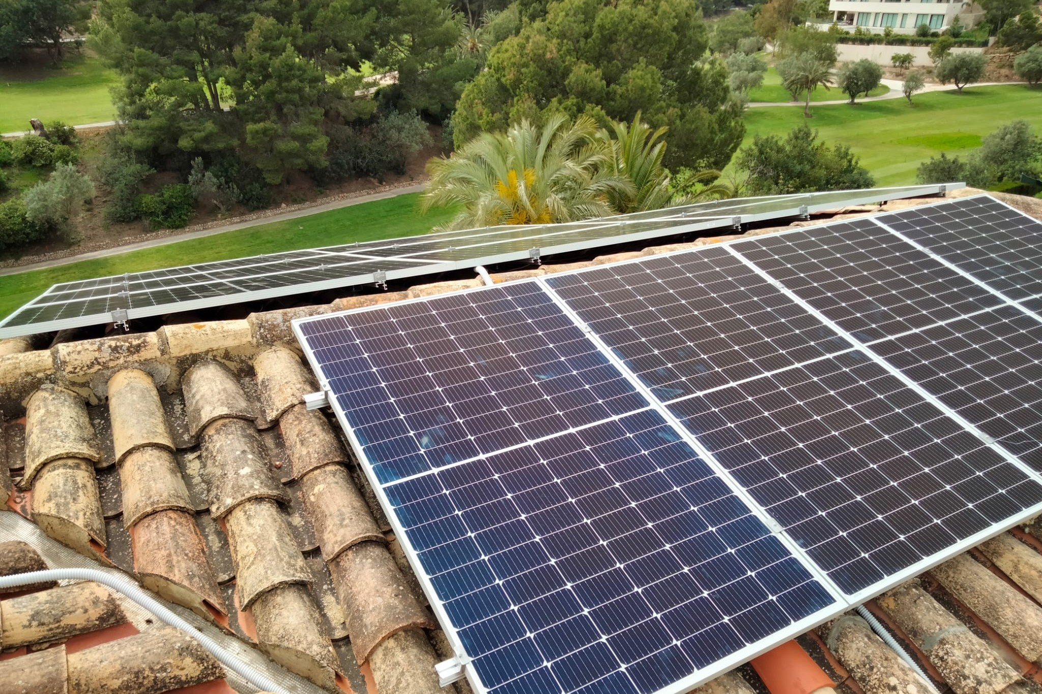 12X 385 wp Solar Panels, Altea, Alicante (Hybrid system)