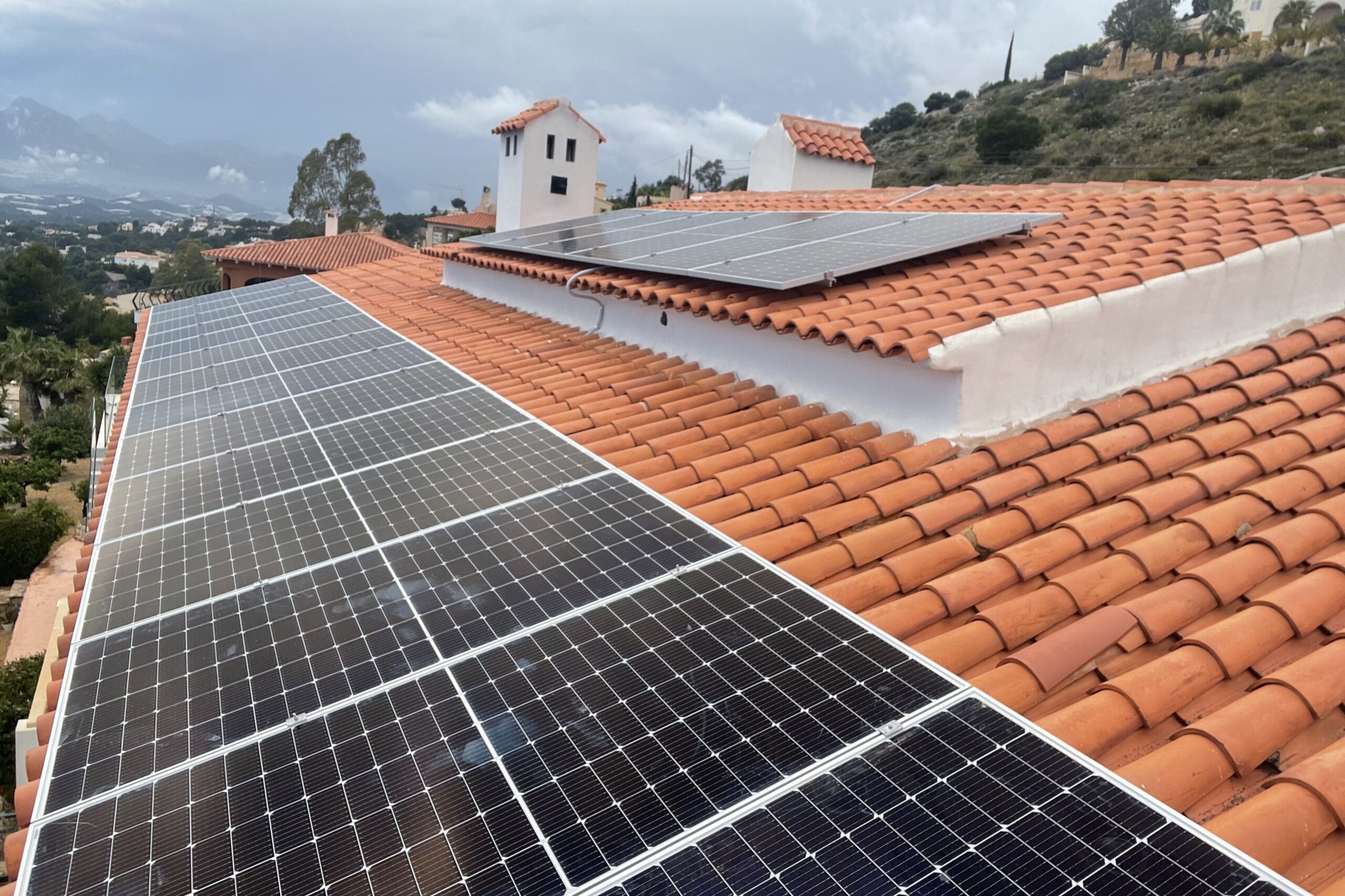 20x 460 wp Zonnepanelen, Altea, Alicante (Hybride systeem)